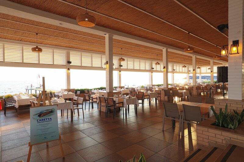 CRYSTAL ADMIRAL RESORT SUITES AND SPA