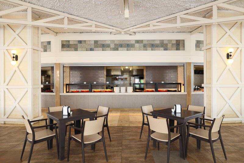 CRYSTAL ADMIRAL RESORT SUITES AND SPA
