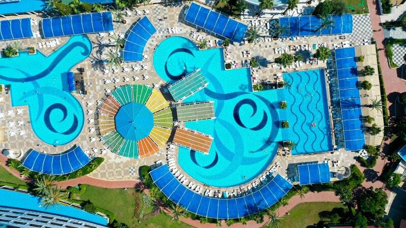 CRYSTAL ADMIRAL RESORT SUITES AND SPA