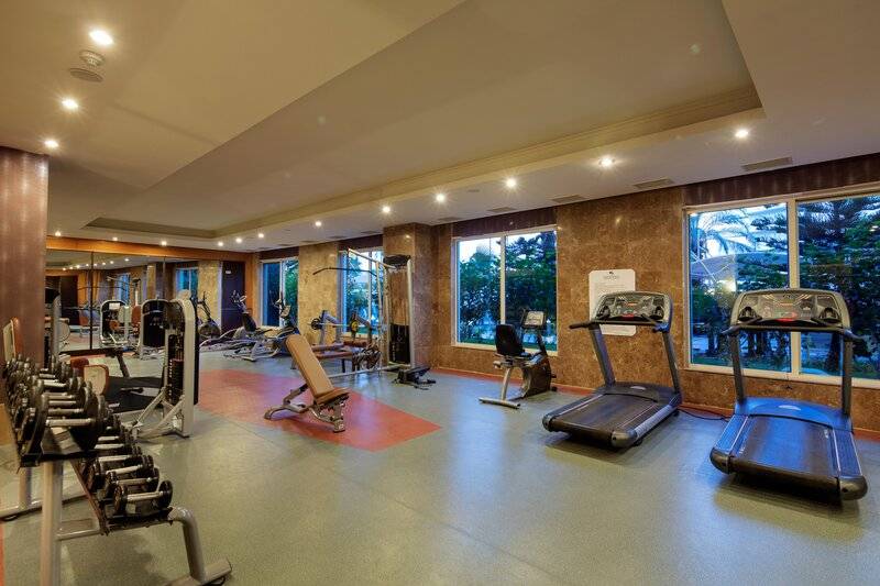 CRYSTAL ADMIRAL RESORT SUITES AND SPA