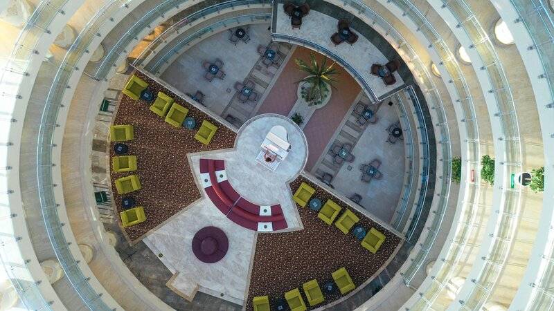 CRYSTAL ADMIRAL RESORT SUITES AND SPA
