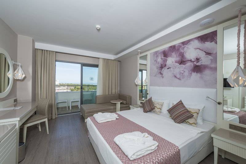 DIAMOND PREMIUM HOTEL & SPA