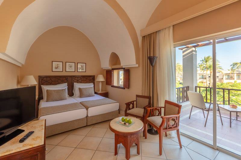 IBEROTEL MAKADI BEACH
