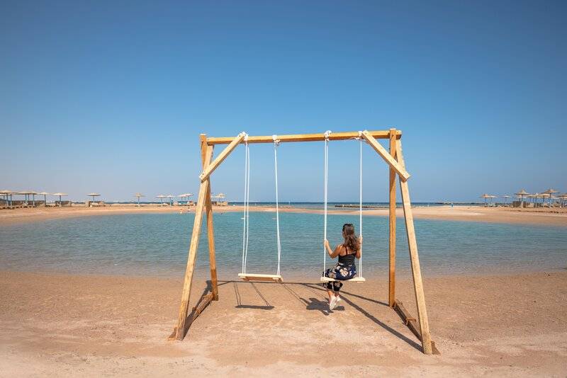 LONG BEACH RESORT