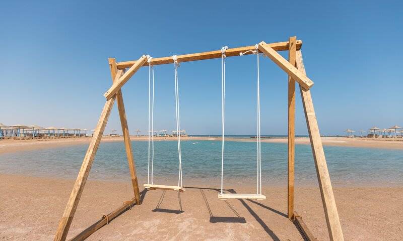 LONG BEACH RESORT