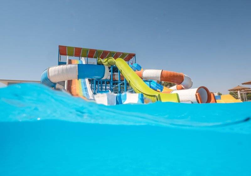 LONG BEACH RESORT