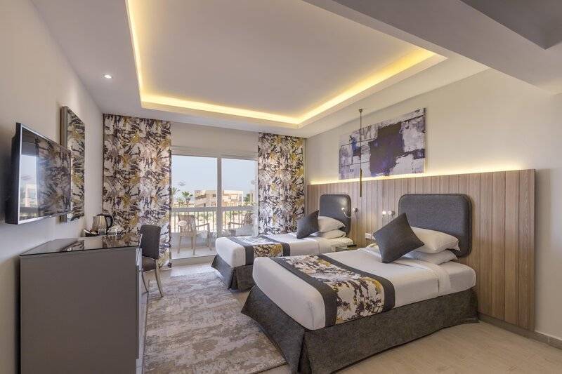 LONG BEACH RESORT