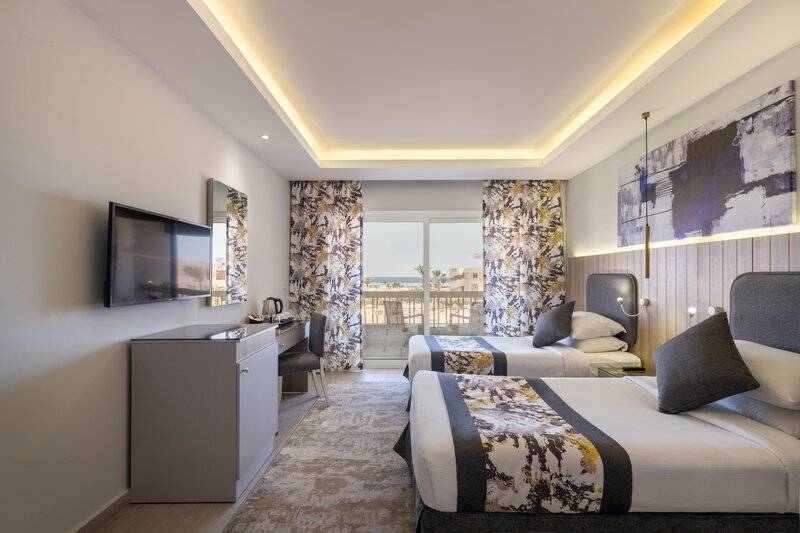 LONG BEACH RESORT