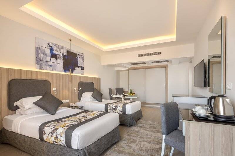 LONG BEACH RESORT