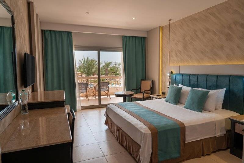 LONG BEACH RESORT
