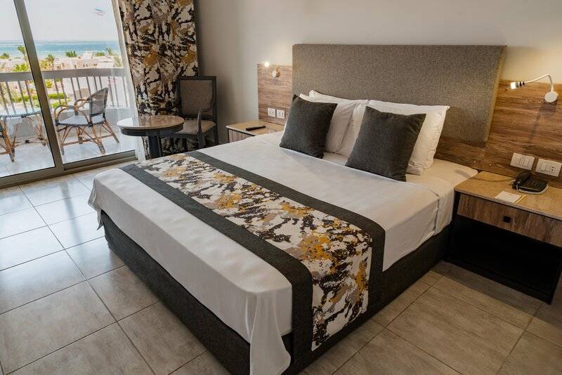 LONG BEACH RESORT