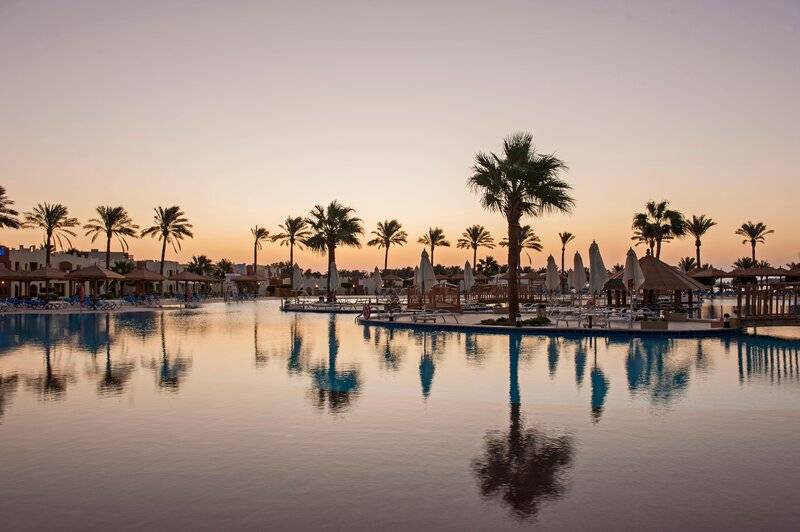 SUNRISE ROYAL MAKADI RESORT