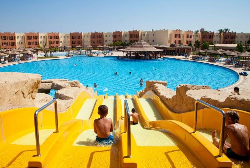 SUNRISE ROYAL MAKADI RESORT