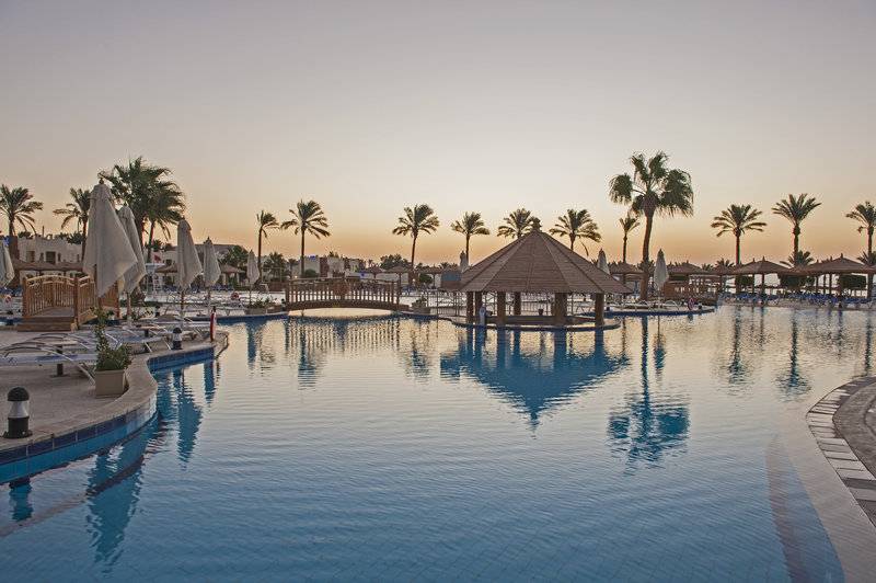 SUNRISE ROYAL MAKADI RESORT