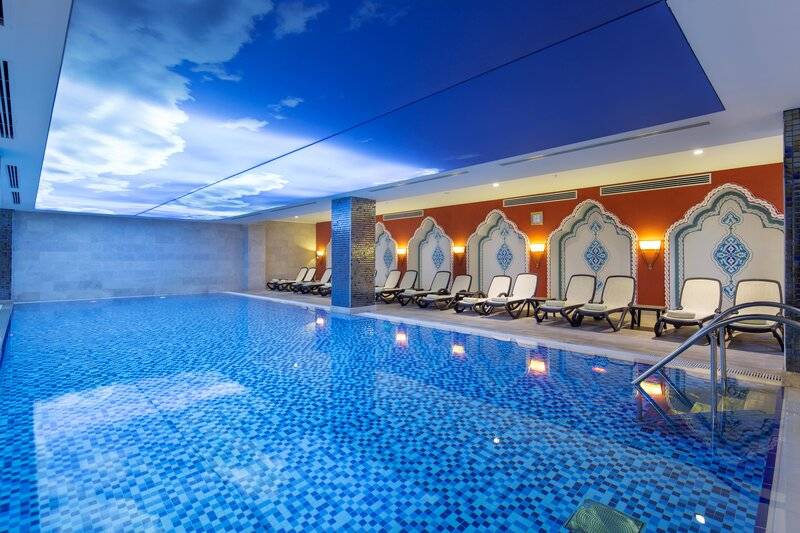 CRYSTAL PALACE LUXURY RESORT & SPA