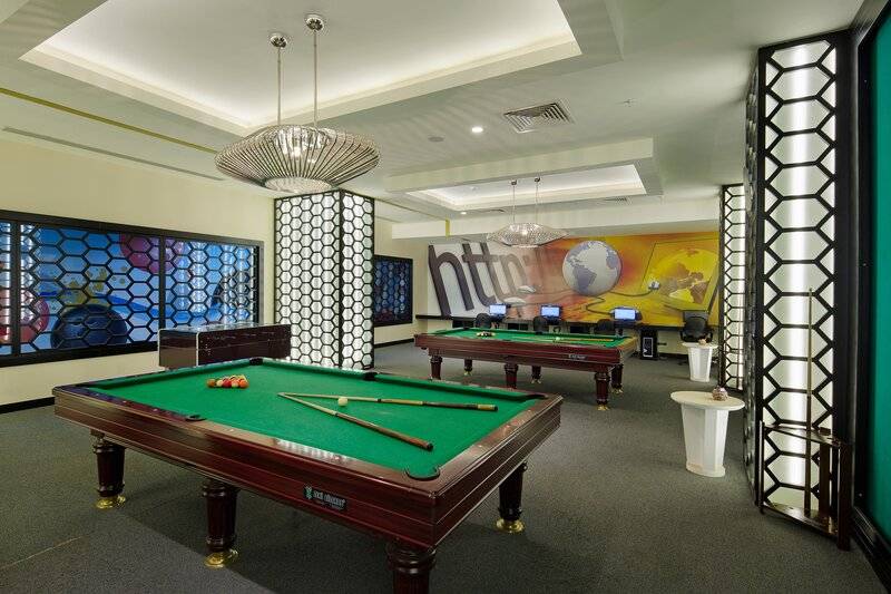 CRYSTAL PALACE LUXURY RESORT & SPA