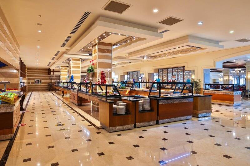 CRYSTAL PALACE LUXURY RESORT & SPA