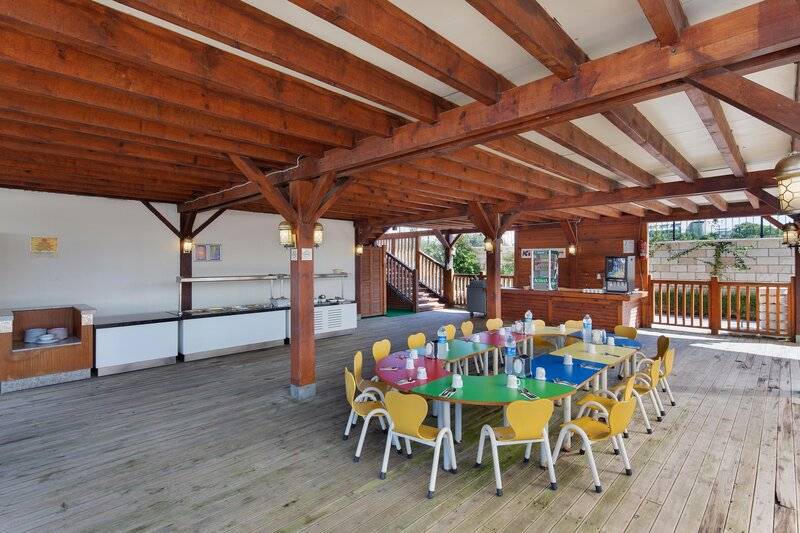 CRYSTAL PALACE LUXURY RESORT & SPA