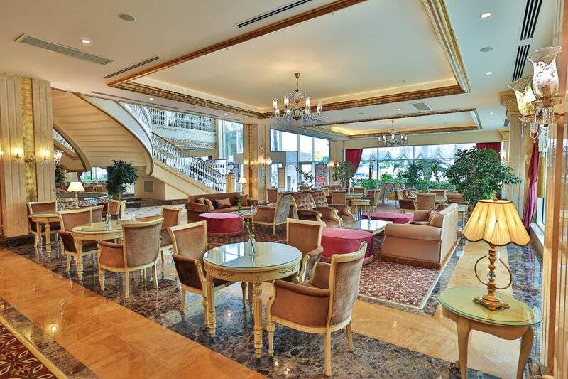 CRYSTAL PALACE LUXURY RESORT & SPA