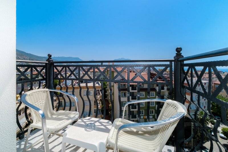 VILLA SUNFLOWER APARTS AND SUITES