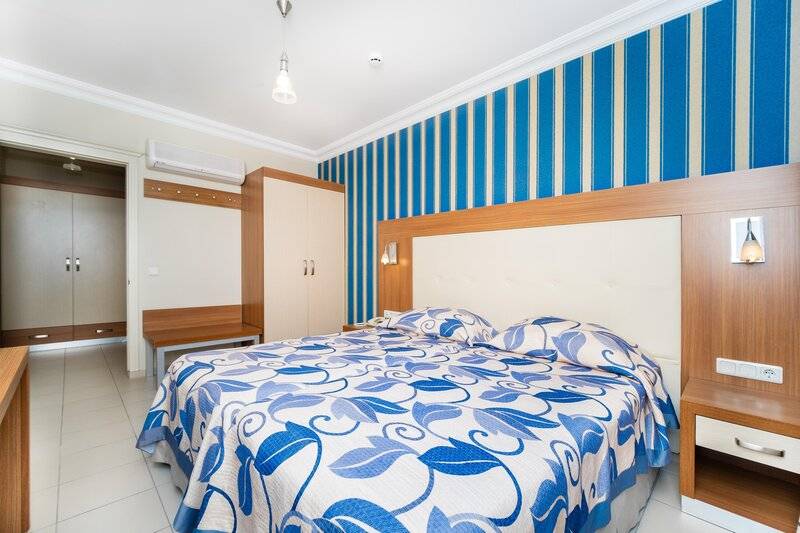 VILLA SUNFLOWER APARTS AND SUITES