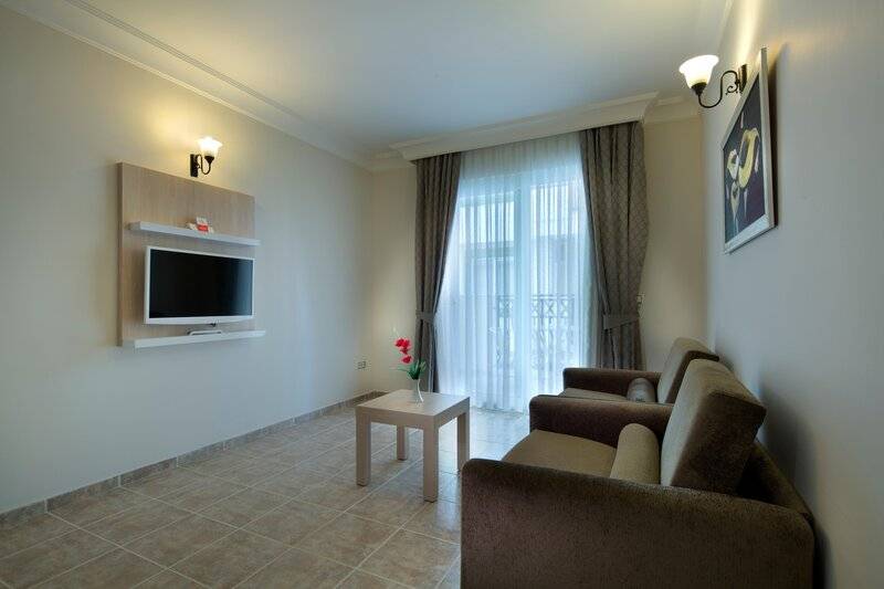 VILLA SUNFLOWER APARTS AND SUITES