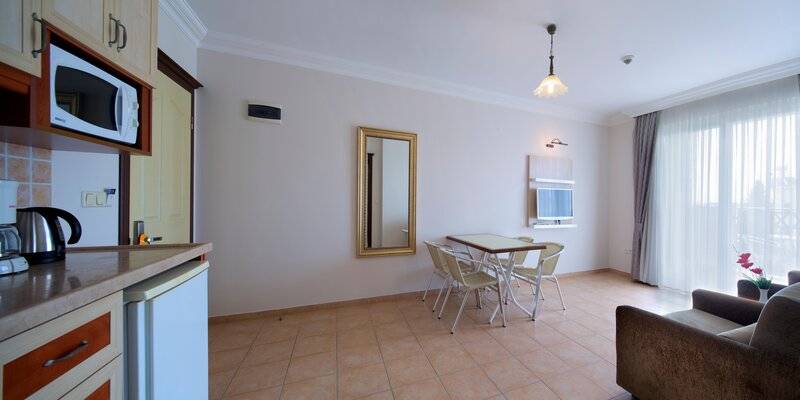 VILLA SUNFLOWER APARTS AND SUITES