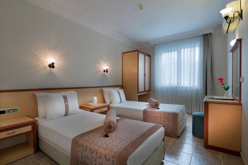 VILLA SUNFLOWER APARTS AND SUITES