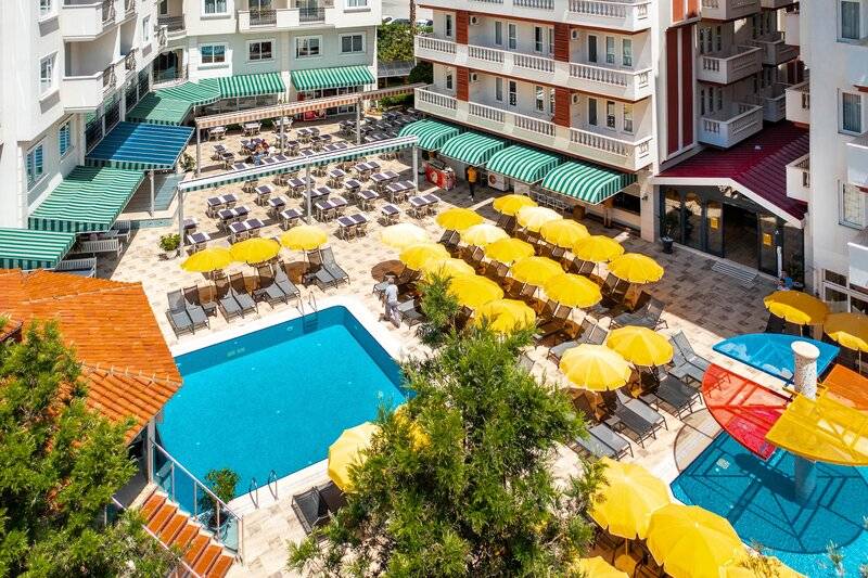 VILLA SUNFLOWER APARTS AND SUITES