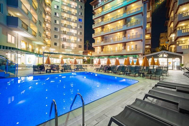 VILLA SUNFLOWER APARTS AND SUITES