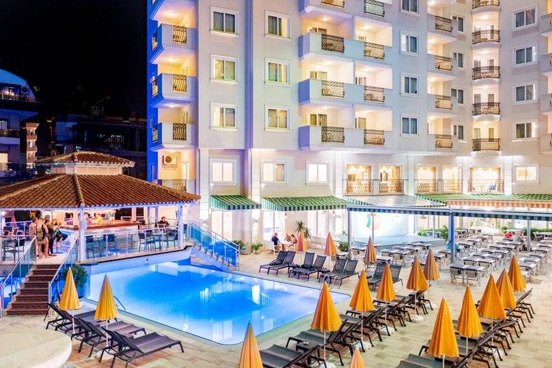 VILLA SUNFLOWER APARTS AND SUITES