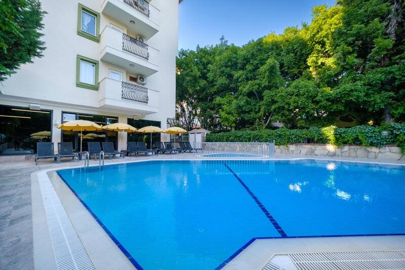 VILLA SUNFLOWER APARTS AND SUITES
