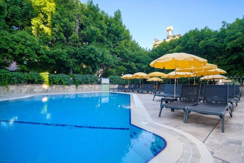 VILLA SUNFLOWER APARTS AND SUITES