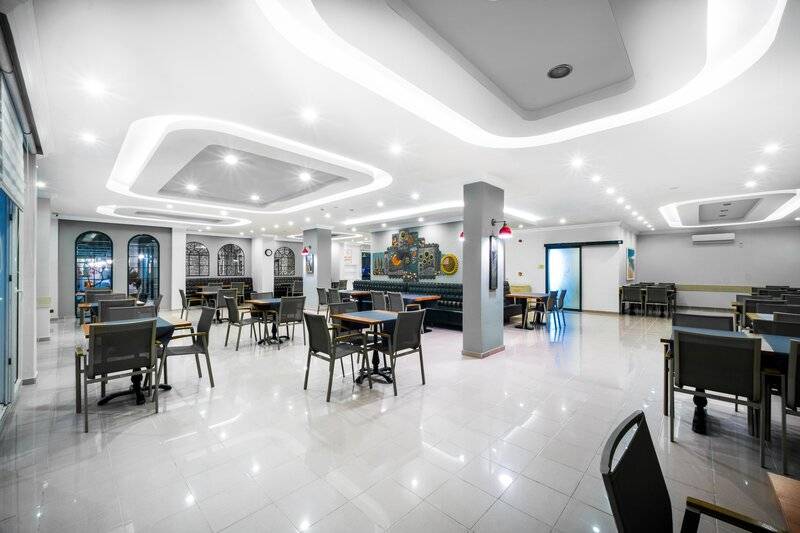 VILLA SUNFLOWER APARTS AND SUITES