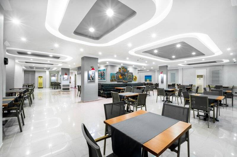 VILLA SUNFLOWER APARTS AND SUITES