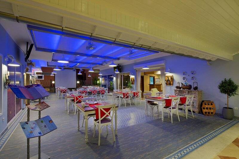 VILLA SUNFLOWER APARTS AND SUITES