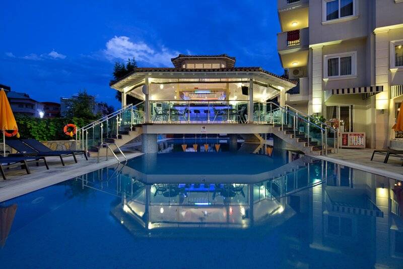 VILLA SUNFLOWER APARTS AND SUITES