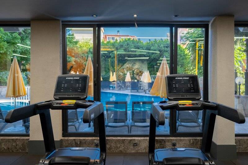 VILLA SUNFLOWER APARTS AND SUITES