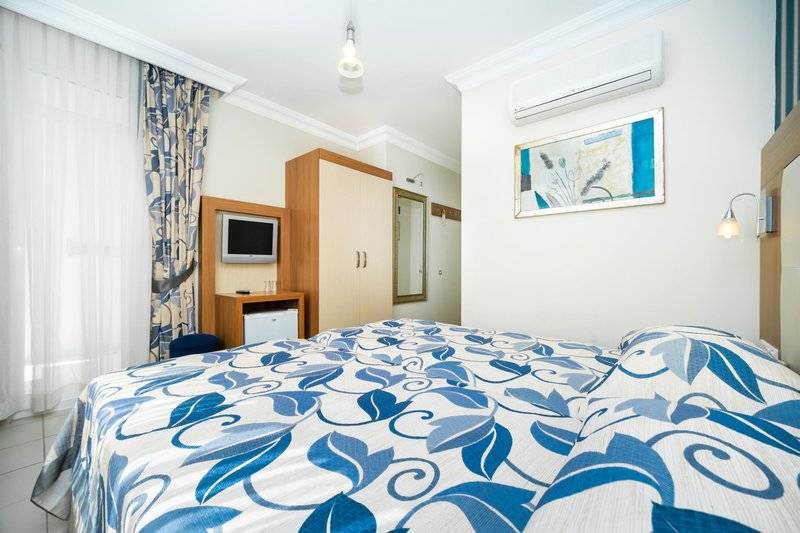 VILLA SUNFLOWER APARTS AND SUITES