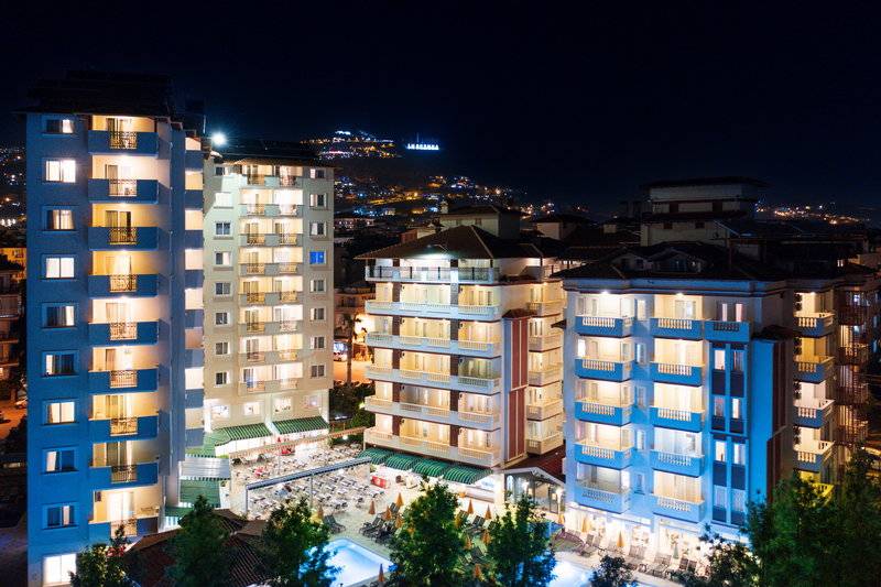 VILLA SUNFLOWER APARTS AND SUITES