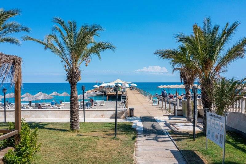 SUNLAND RESORT HOTEL