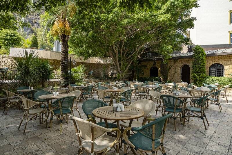 SUNLAND RESORT HOTEL