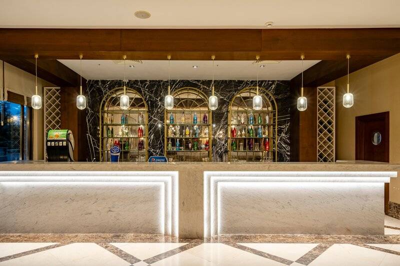 SUNLAND RESORT HOTEL