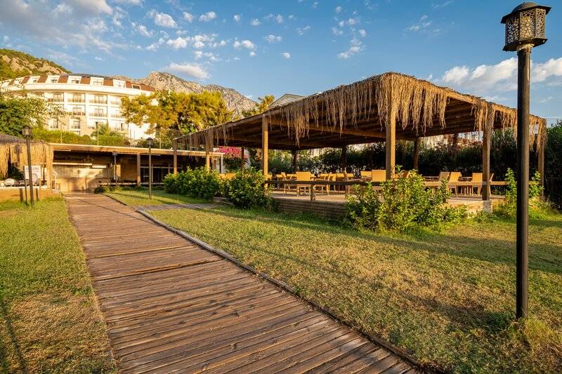 SUNLAND RESORT HOTEL