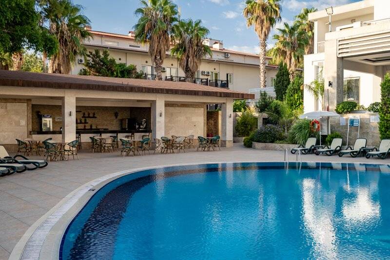 SUNLAND RESORT HOTEL