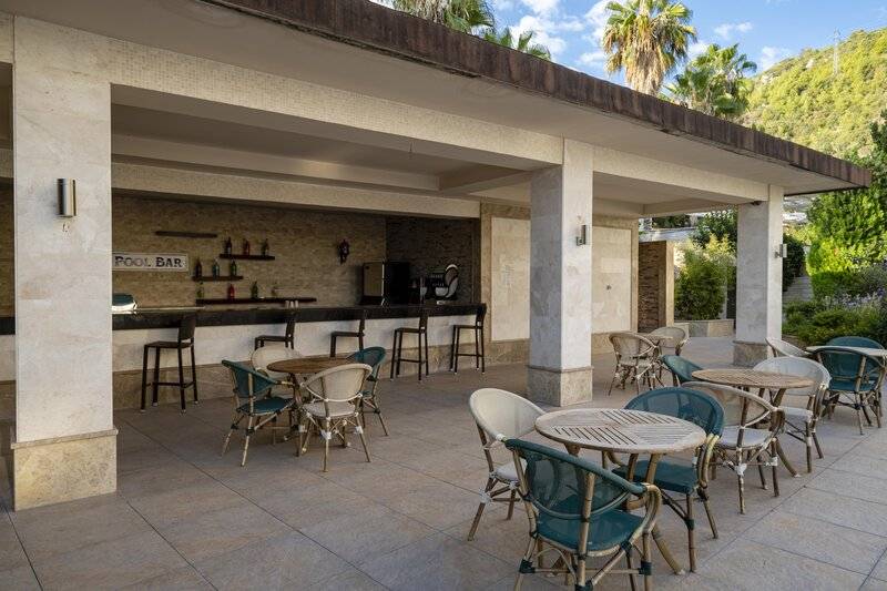 SUNLAND RESORT HOTEL