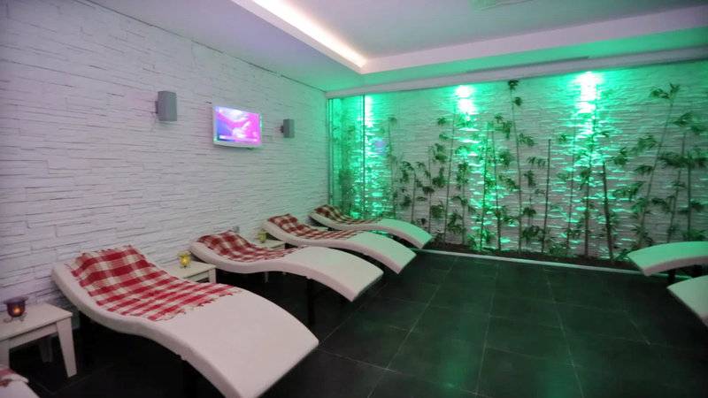 WHITE CITY RESORT HOTEL