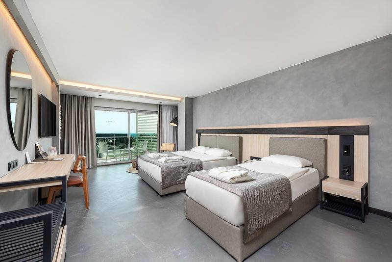 WHITE CITY RESORT HOTEL