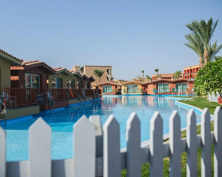 TITANIC PALACE AND AQUA PARK