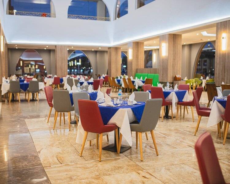 TITANIC PALACE AND AQUA PARK